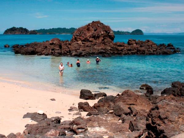 Panama tour, beaches and wildlife