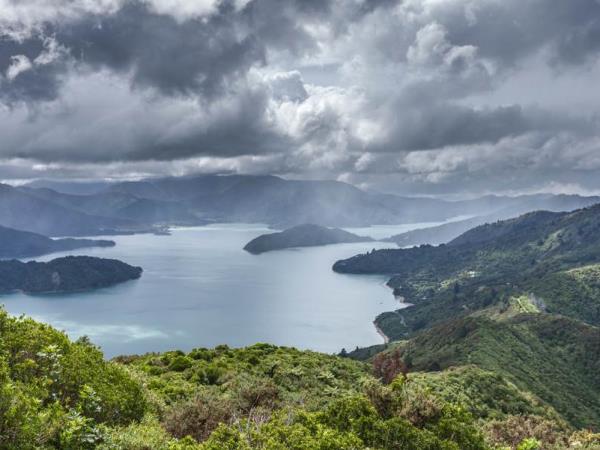 Queen Charlotte Track walking vacation
