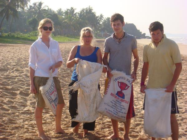 Family volunteering in Sri Lanka