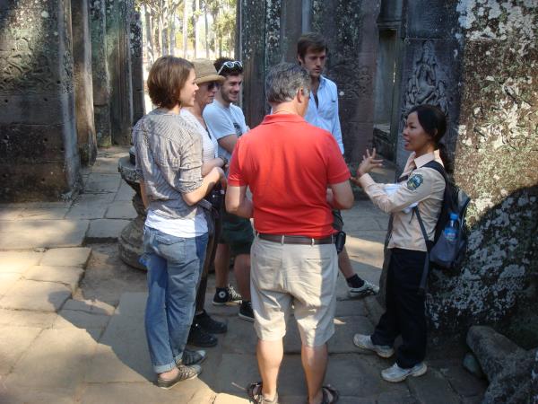 Family community volunteering vacation in Cambodia