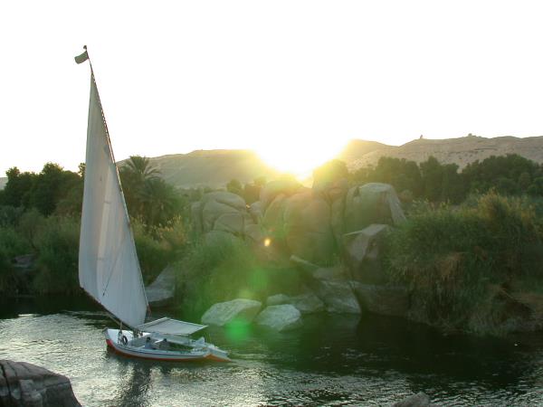 OO Nairobi to Cairo overland tour