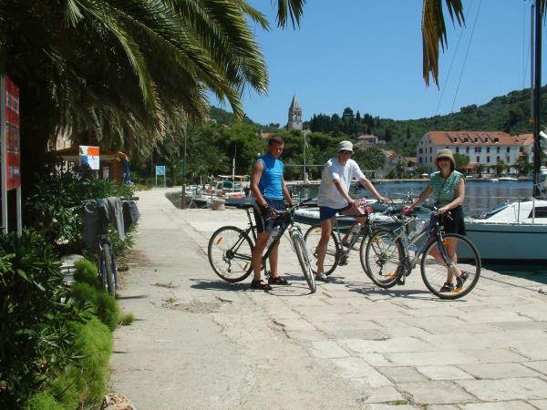 Croatia sailing holiday for families