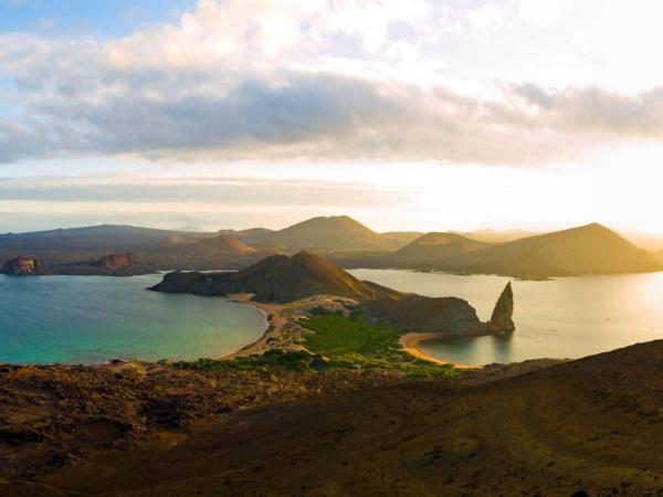Galapagos 4 day island hopping tour
