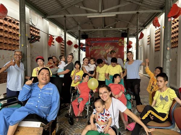 Family volunteering vacation in Vietnam