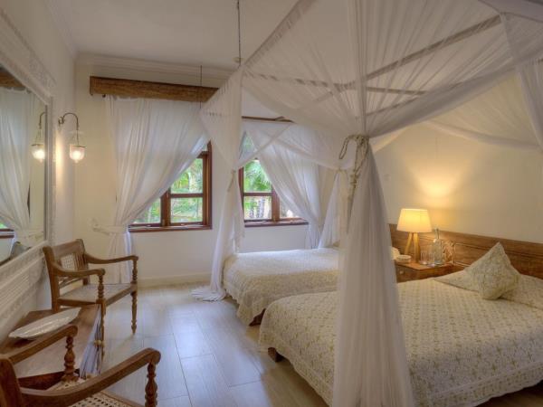 Kenya family safari and beach vacation