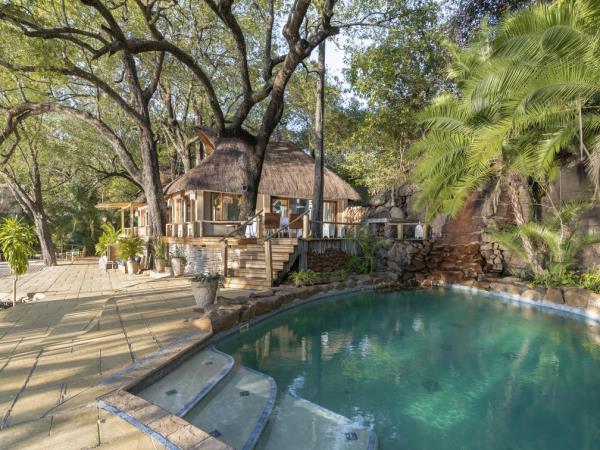 Luxury Zambia and Malawi family safari