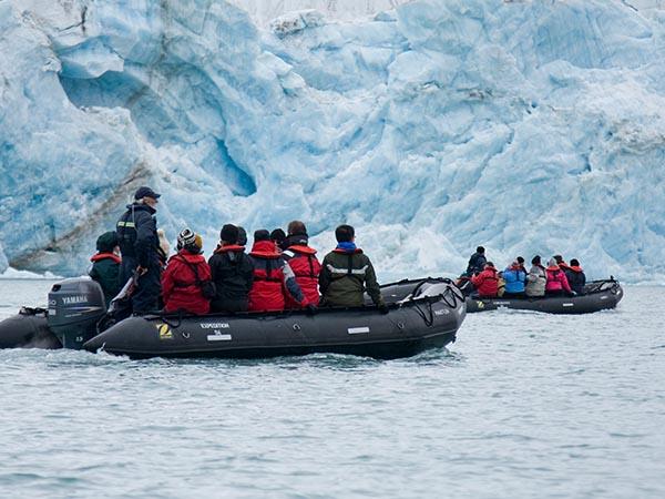 Classic Antarctica cruise & South Shetland Islands
