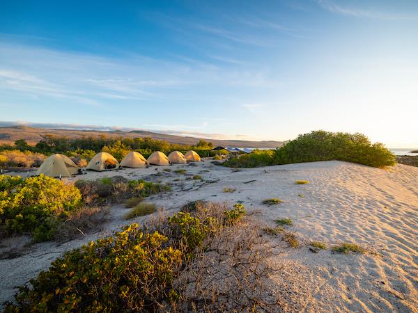 Galapagos active adventure tour, land based