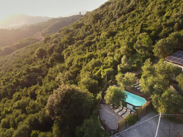 Tuscany farmhouse accommodation, Italy