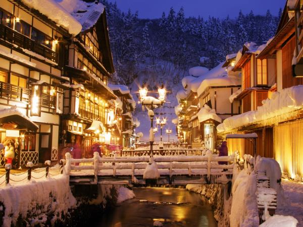 Japan luxury ski vacation