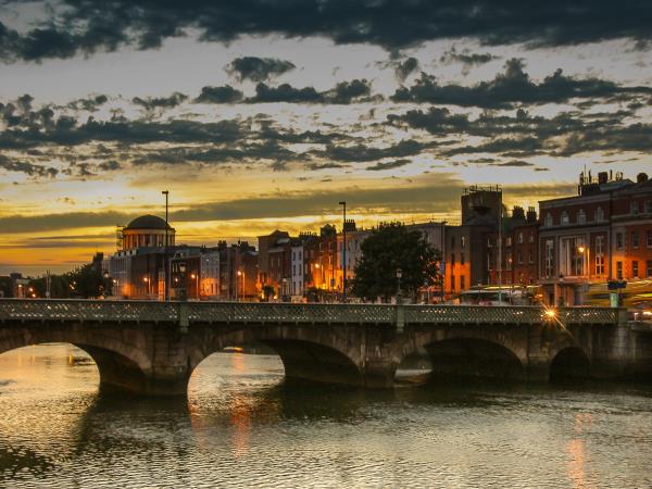 Literature & landscapes of Ireland vacation