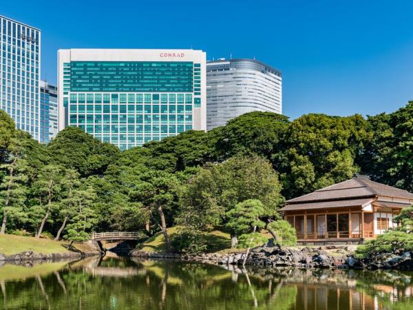Japan small group vacation by bullet train