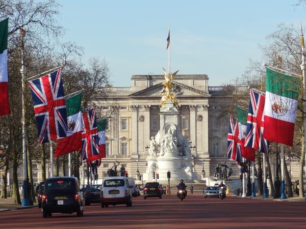England luxury food & culture vacation