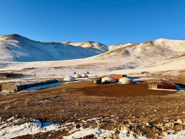 Mongolia adventure vacation, off the beaten track