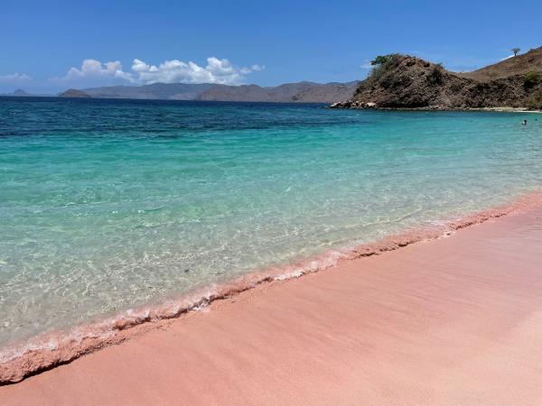 Forgotten islands of Indonesia cruise