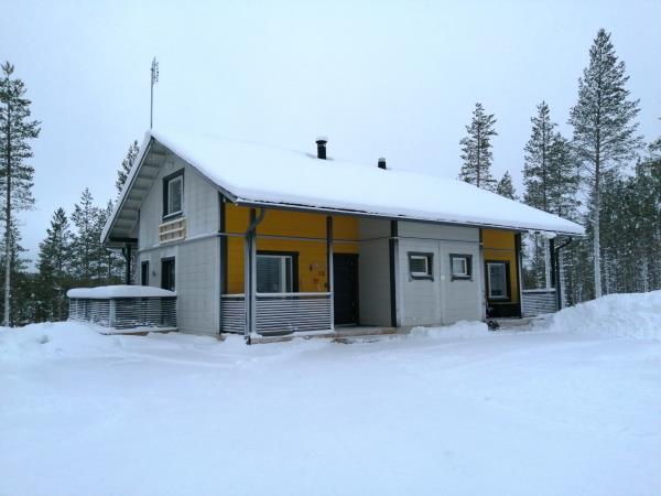 Family winter activity vacation, Finland