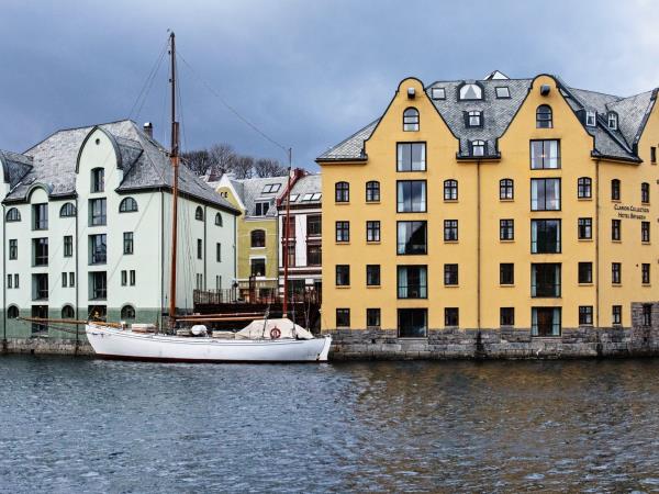 Autumn vacation in Scandinavia, Nordic colours