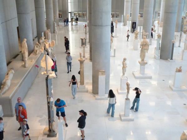 Athens tour with with expert archaeologists