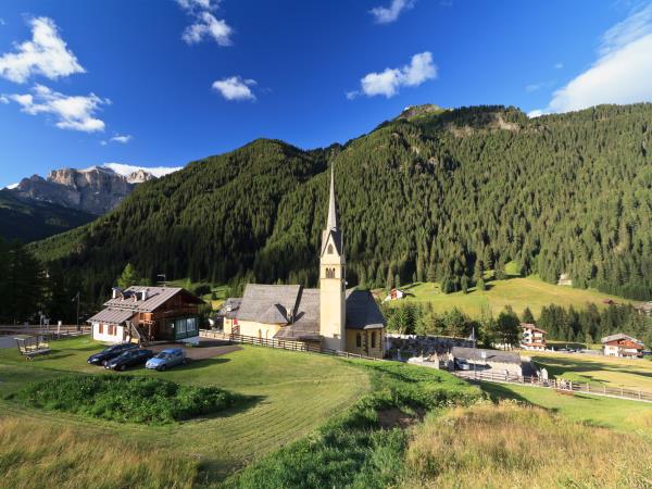 Walking in the Dolomites small group vacation