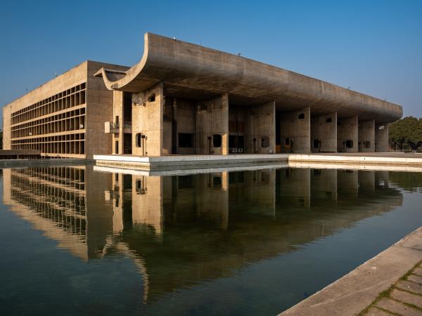 Architecture vacation in India, Empire to village 