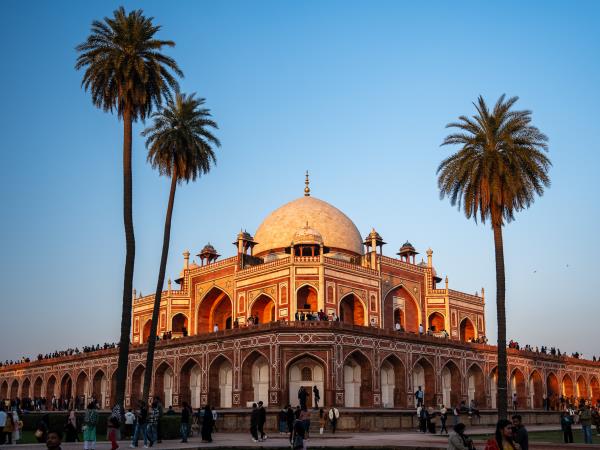 Architecture vacation in India, Empire to village 