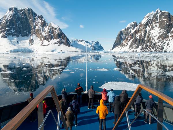 Luxury Chile & Antarctic cruise vacation