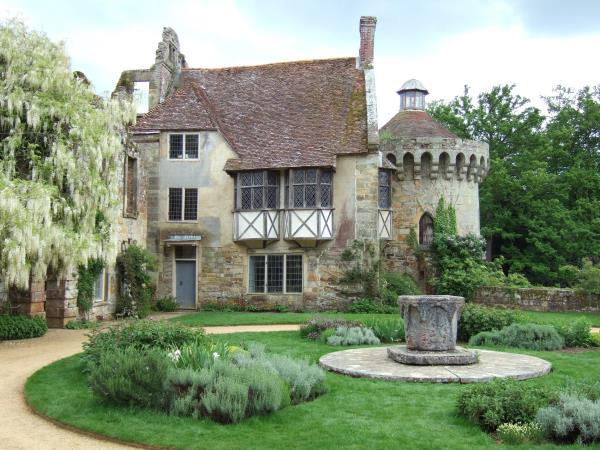 Luxury English history vacation, the Tudors