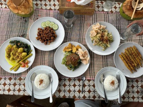 Hiking in Bali and Lombok small group vacation
