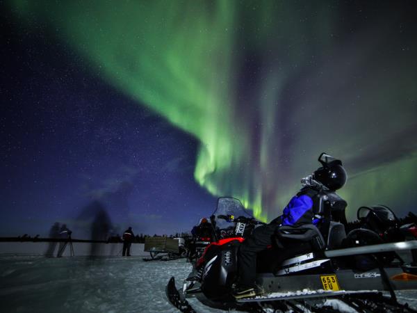 Northern Lights activity break in Finland, Arctic Hills