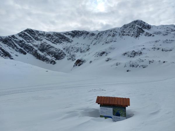Yoga and ski or snowboard in Bulgaria vacation