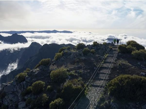 Madeira walking vacation in comfort