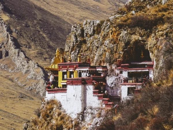 Tibet pilgrimage trekking tour