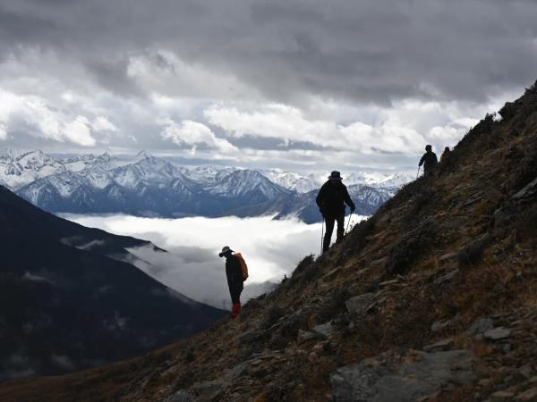 Minya Konka Mountain trek in Sichuan, China 