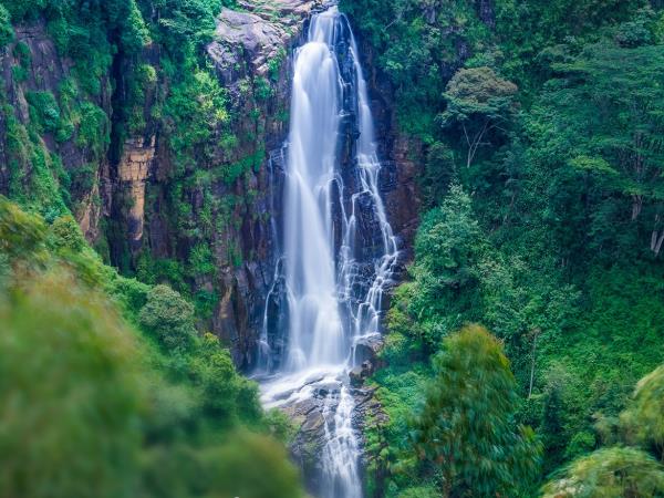 Sri Lanka highlights vacation for families, 13 days