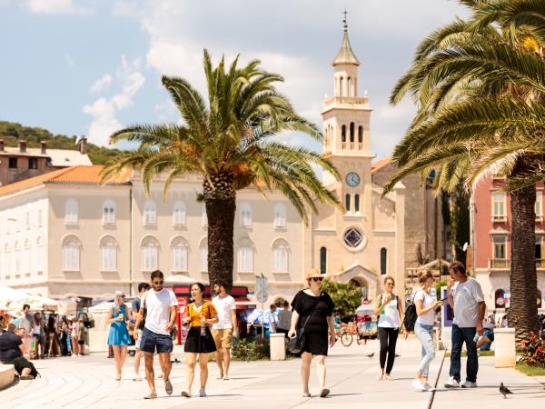 Dalmatian Island cruise and cycling vacation, Croatia