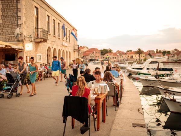 Dalmatian Island cruise and cycling vacation, Croatia