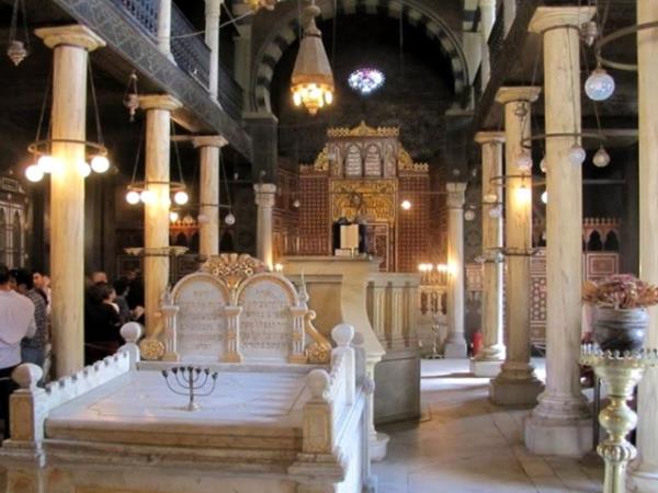 Egypt highlights with Nile Dahabiya cruise