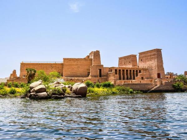 Egypt highlights with Nile Dahabiya cruise