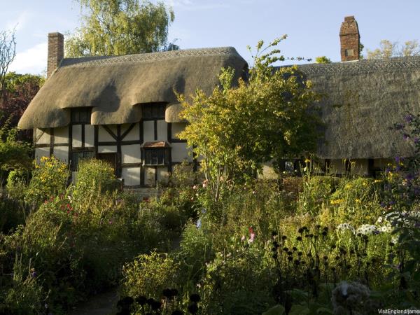 Luxury English history vacation, the Tudors