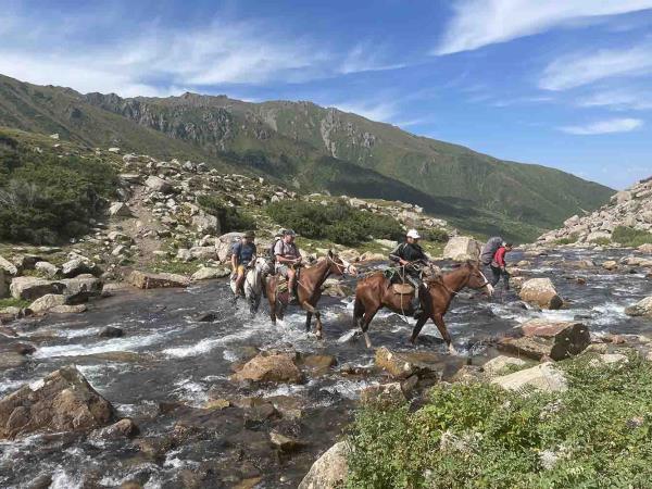 Horse trekking in Tian Shan mountains, Kyrgyzstan
