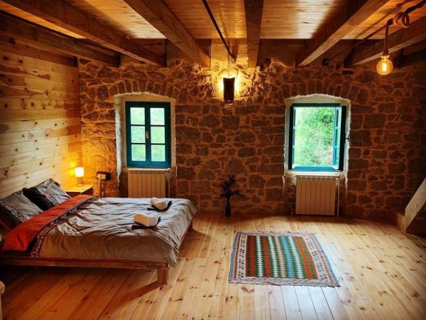 Yoga, SUP yoga & walking in Montenegro