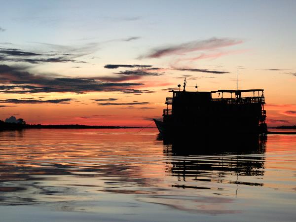 Amazon explorer small ship cruise