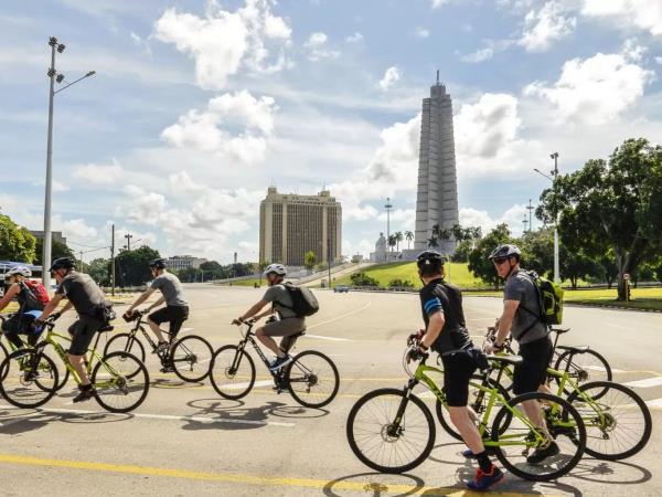 Cuba adventure vacation, tailor made