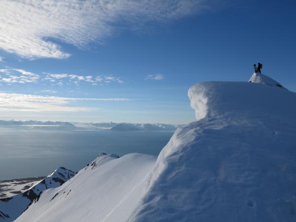 Svalbard sail & ski vacation