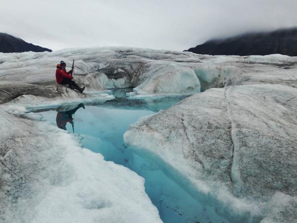 Svalbard sail & ski vacation