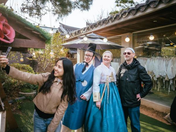 South Korea small group tours 