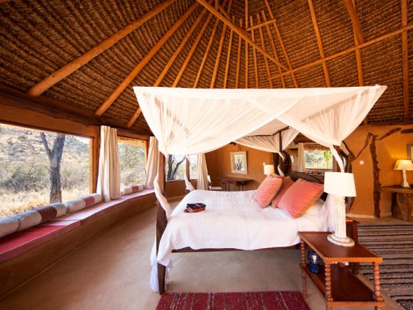 Family safari and beach vacations in Kenya