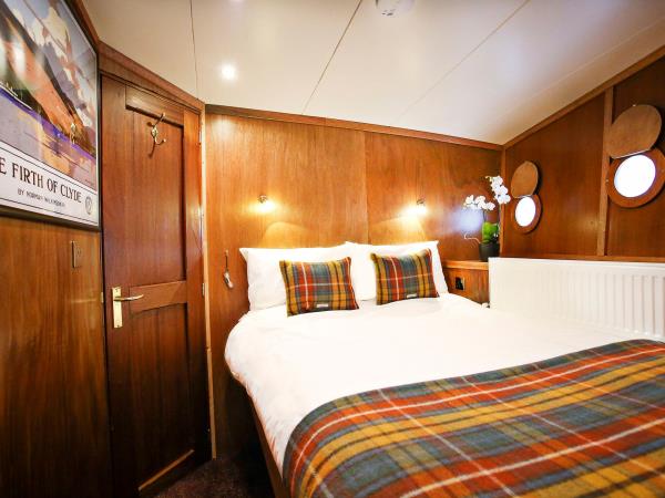 Scotland cruise, islands, whirlpools & puffins