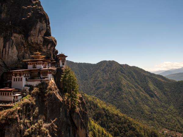 Trans Bhutan trail trek & black-necked crane festival 