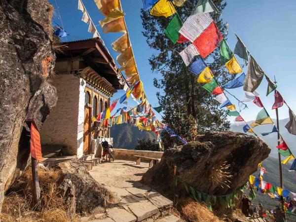 Trans Bhutan trail trek & black-necked crane festival 
